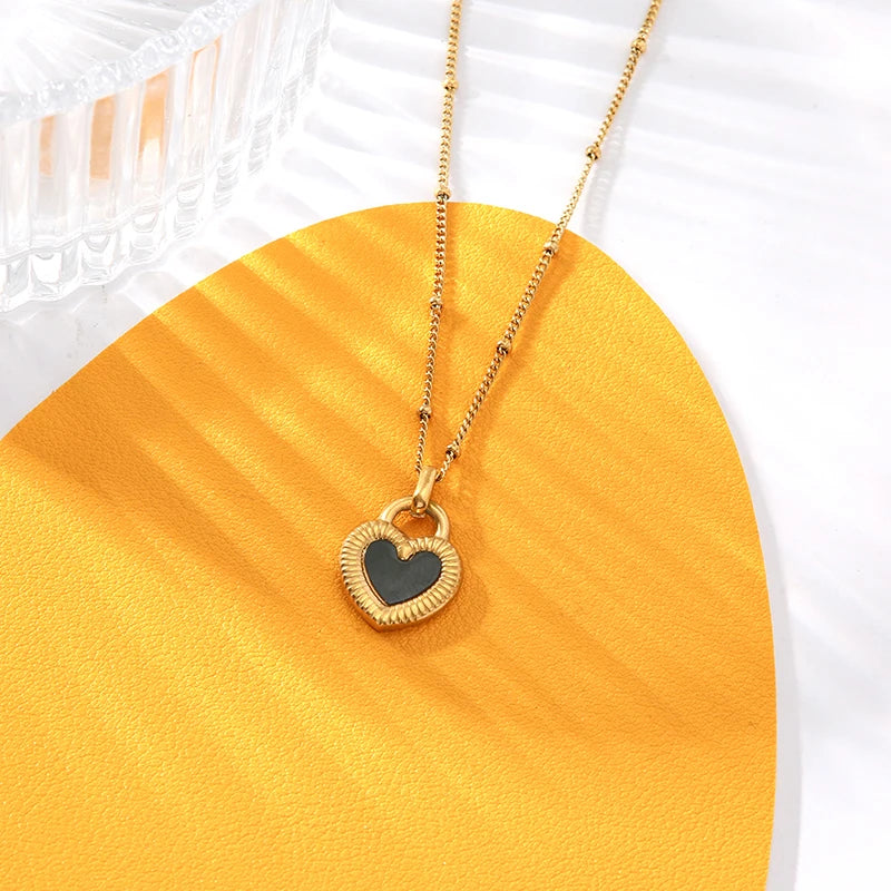 Collier "Coeur Sombre" – Acier Inoxydable